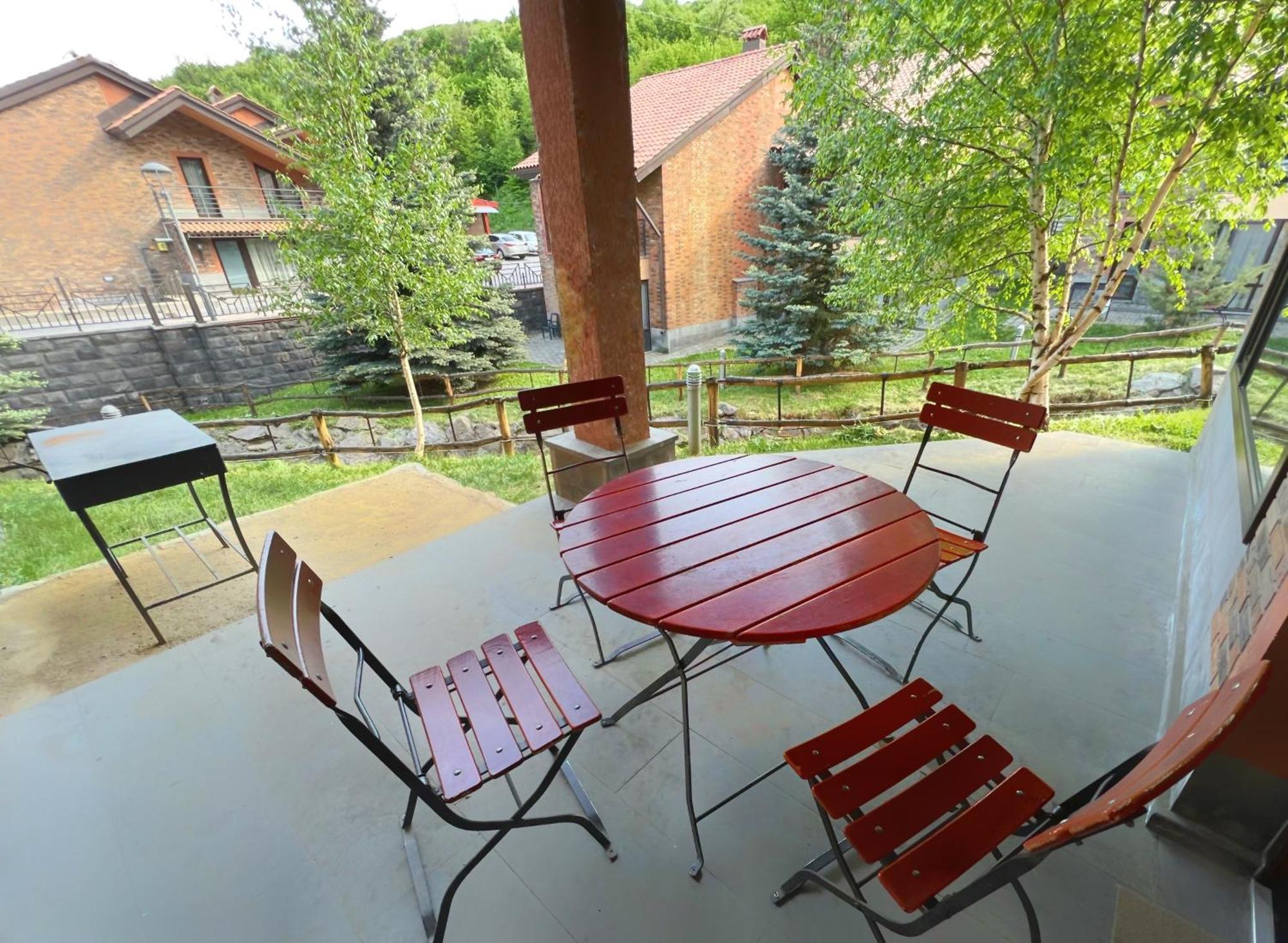 Teghenis Resort ツァグカゾール 部屋 写真