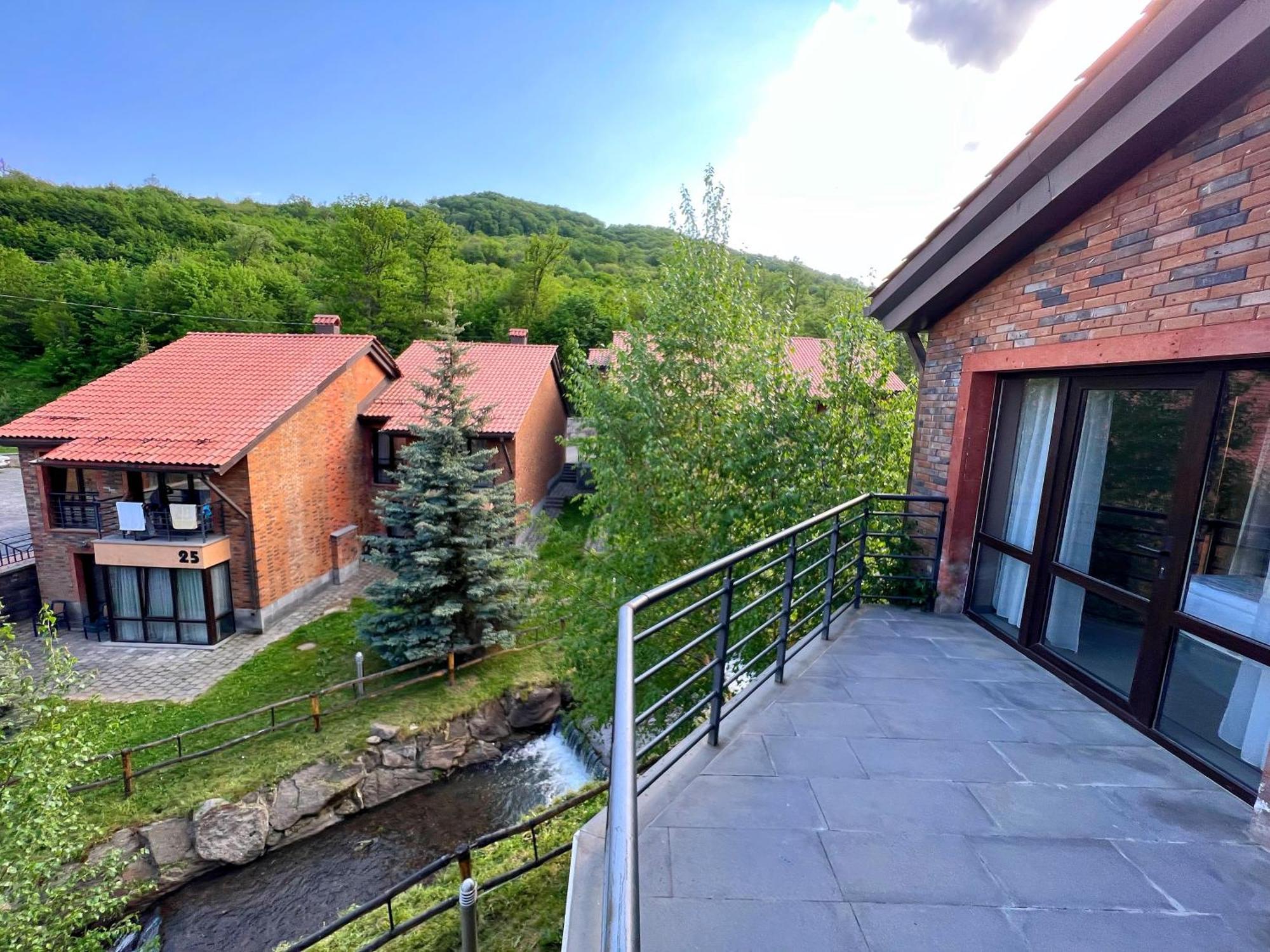 Teghenis Resort ツァグカゾール 部屋 写真